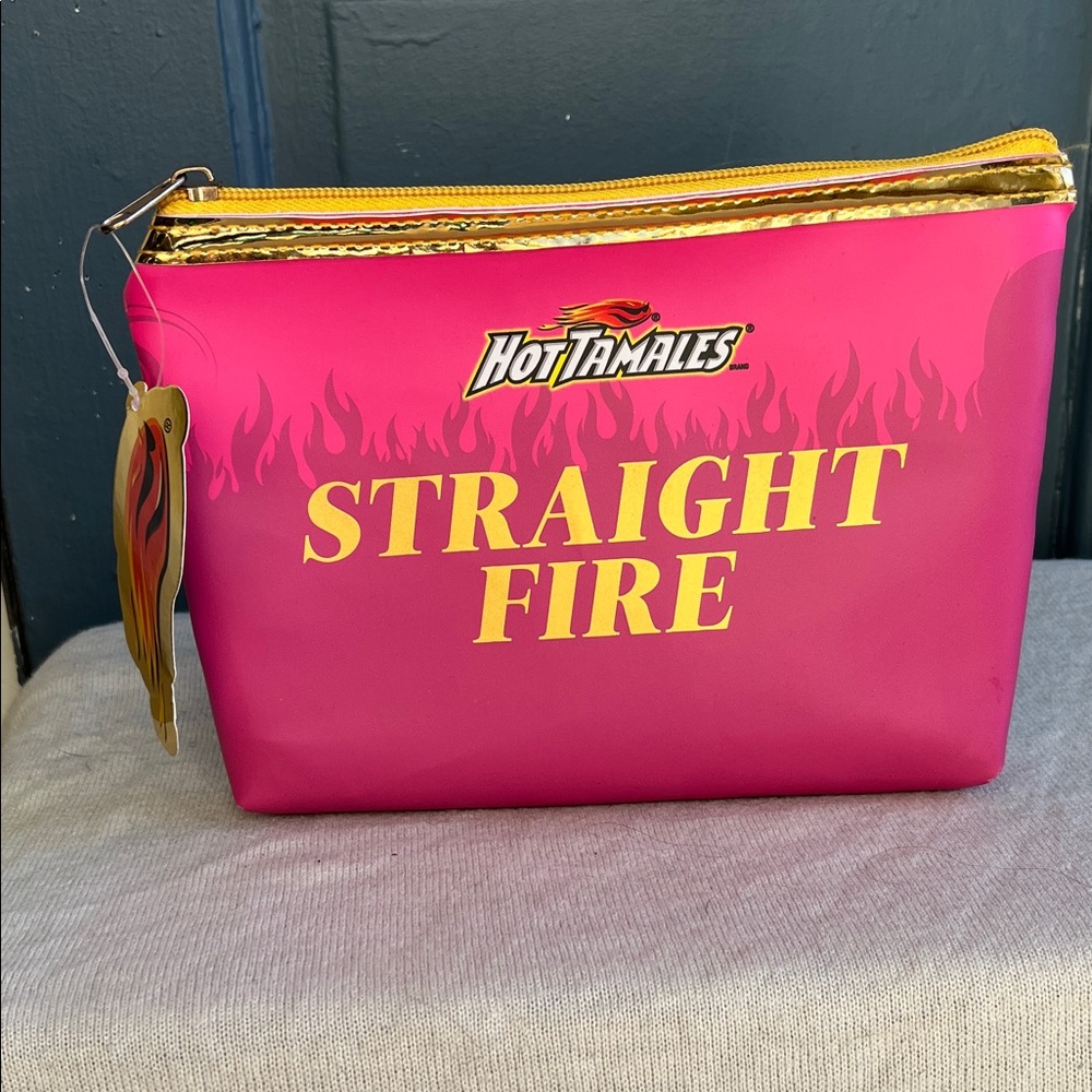 Hot Tamales Smokin' Hot Eyeshadow Palette & Cosmetic Case